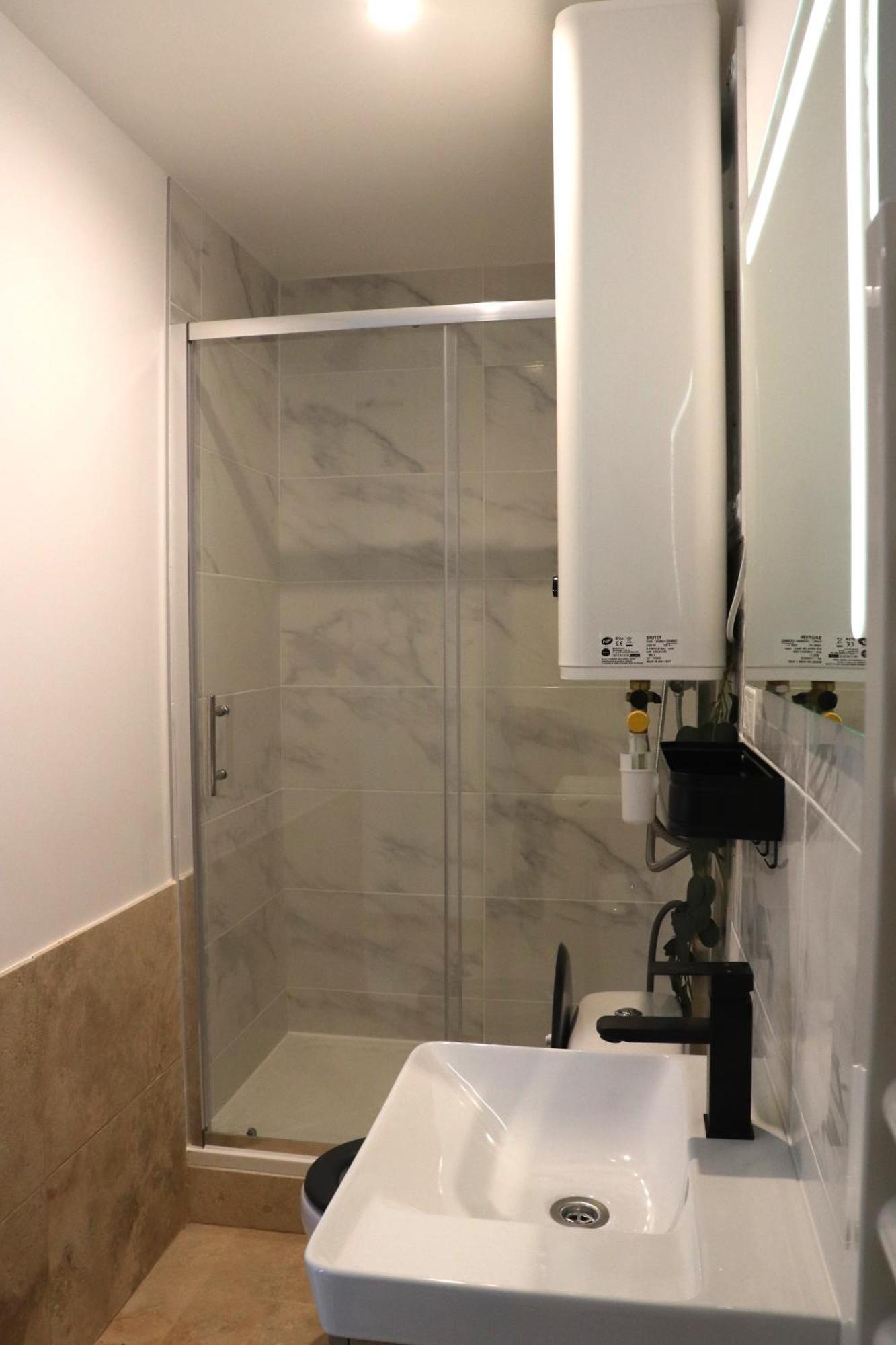 Superbes Appartements Modernes Et Neufs Bagnols-sur-Cèze Εξωτερικό φωτογραφία